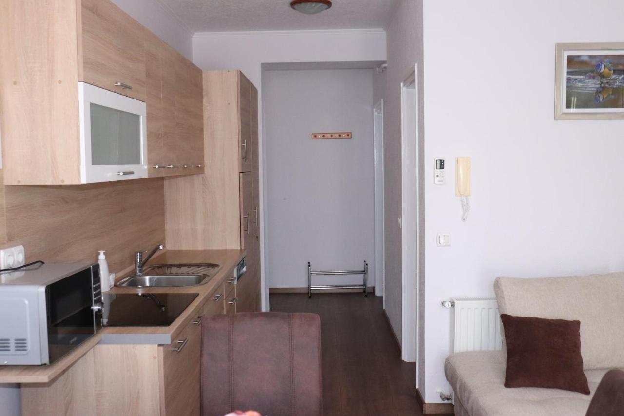 Liget Apartmanhaz Kehidakustany Exterior photo